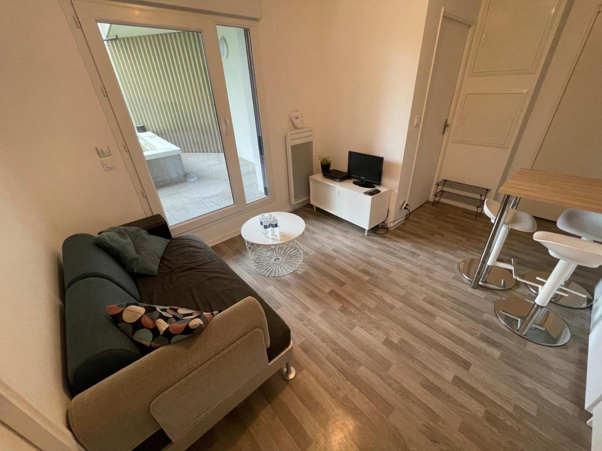 Gredi, Appt Avec Parking Et Terrasse A Caen Apartment ภายนอก รูปภาพ